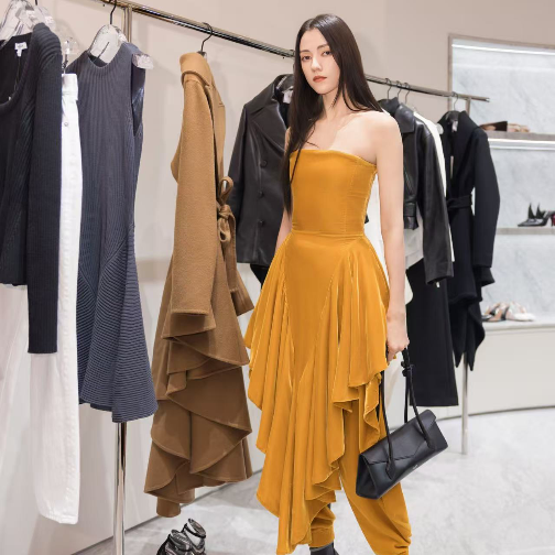 ALAÏA上海恒隆广场精品店焕新启幕